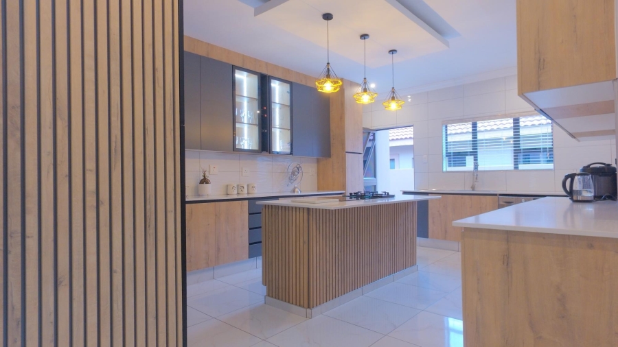 4 Bedroom Property for Sale in Waterkloof East North West